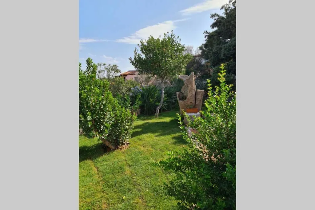 Casa Mariu' ,Con Giardino Vista Mare Villa Liscia di Vacca 0*,